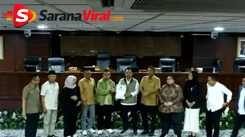 rapat paripurna DPRD Kaltim membahas hak angket